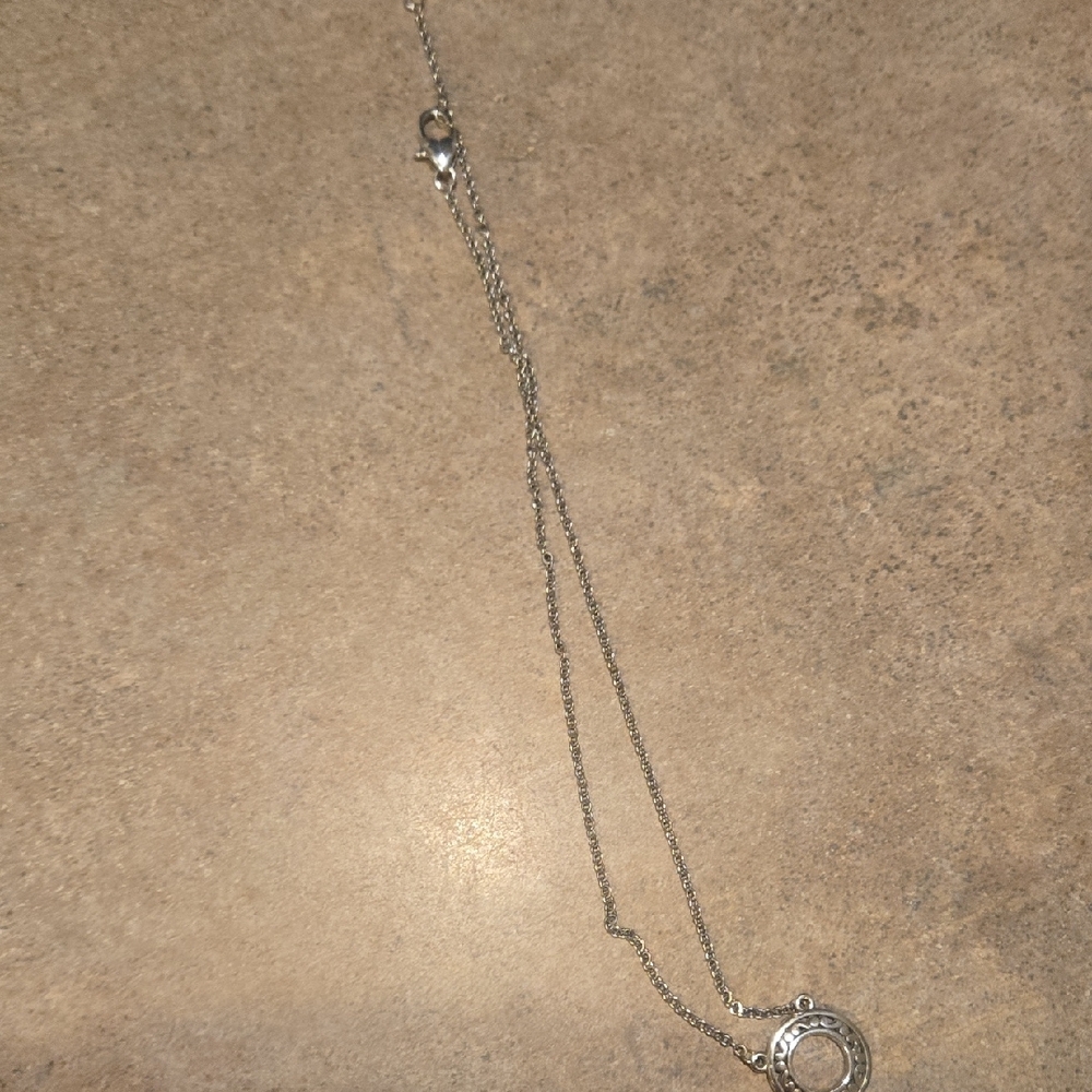New Brighton Stunning Silver Circle Swirl Pendant Adjustable Necklace - Picture 9 of 9